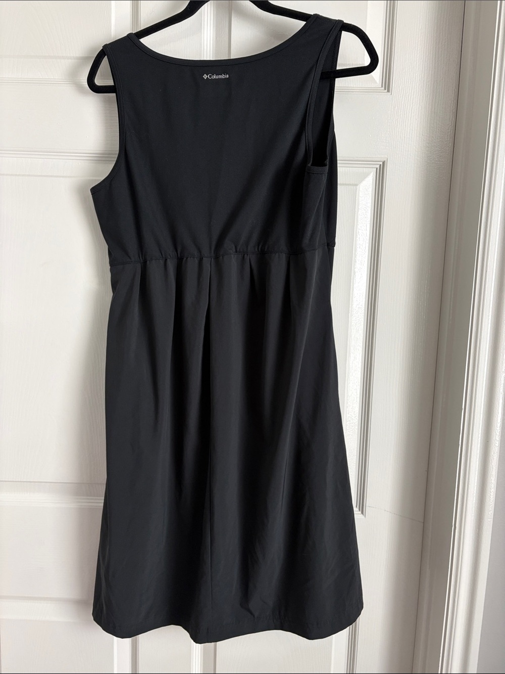 Columbia Black Sleeveless Scoop-Neck Mini Dress - Picture 4 of 5